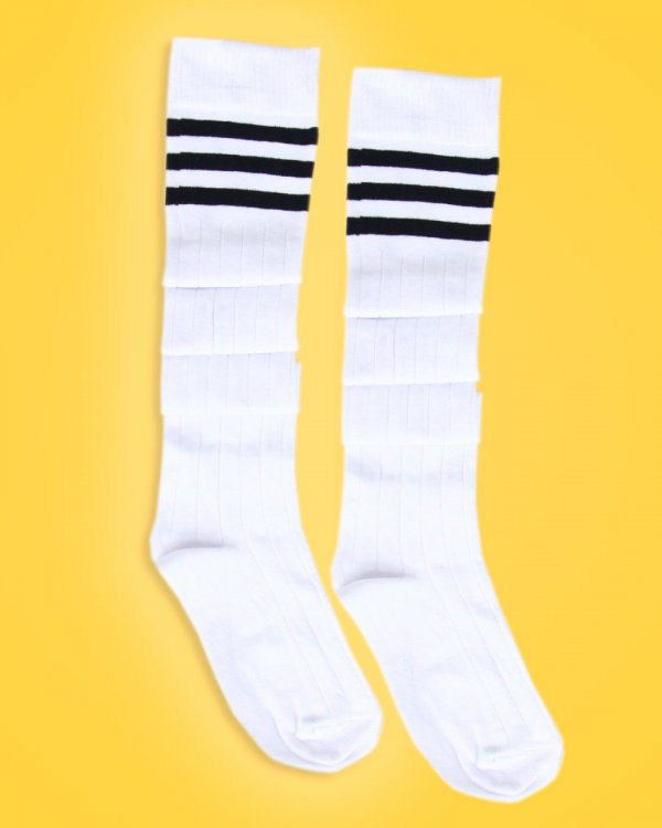 Dizüstü Siyah Çizgili Beyaz Çorap 36-40